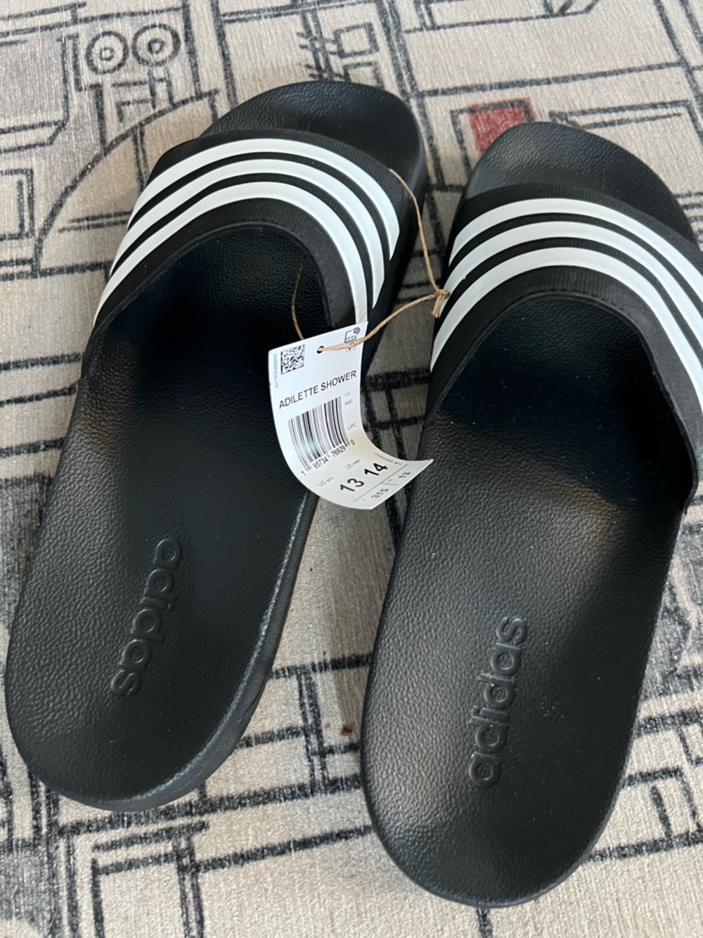 Adidas slides black NEW